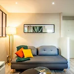 Le Chatelet- Parking Gratuit - Cosy Et Design - A 10 Mn De Geneve Annemasse