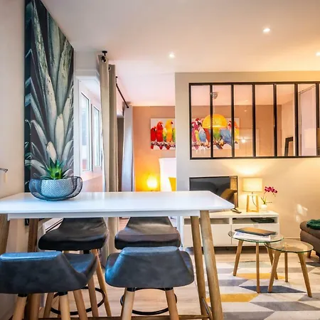 Le Chatelet- Parking Gratuit - Cosy Et Design - A 10 Mn De Geneve * Annemasse