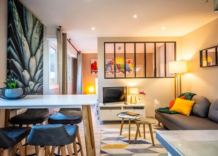 Lägenhet Le Chatelet- Parking Gratuit - Cosy Et Design - A 10 Mn De Geneve Annemasse