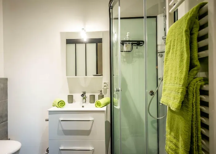 Le Chatelet- Parking Gratuit - Cosy Et Design - A 10 Mn De Geneve Lägenhet Annemasse