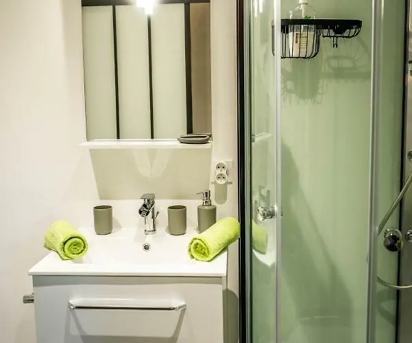 Lägenhet Le Chatelet- Parking Gratuit - Cosy Et Design - A 10 Mn De Geneve Annemasse